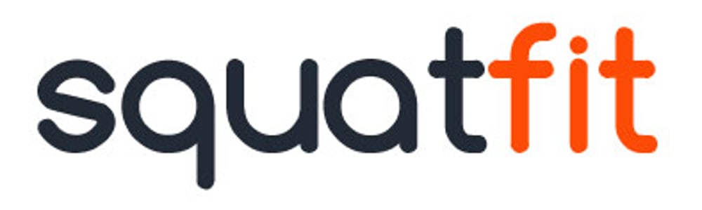 Das Squatfit-Logo zeigt den schwarzen Text "squat" und den orangefarbenen Text "fit".