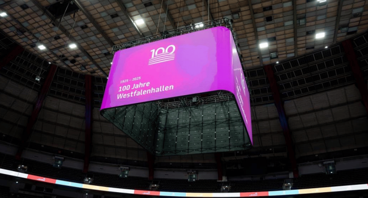 112 m² LED-Würfel für die Westfalenhalle Dortmund