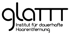 Logo von glatt Institut für dauerhafte Haarentfernung in Schwarz auf dunkelgrünem Hintergrund.