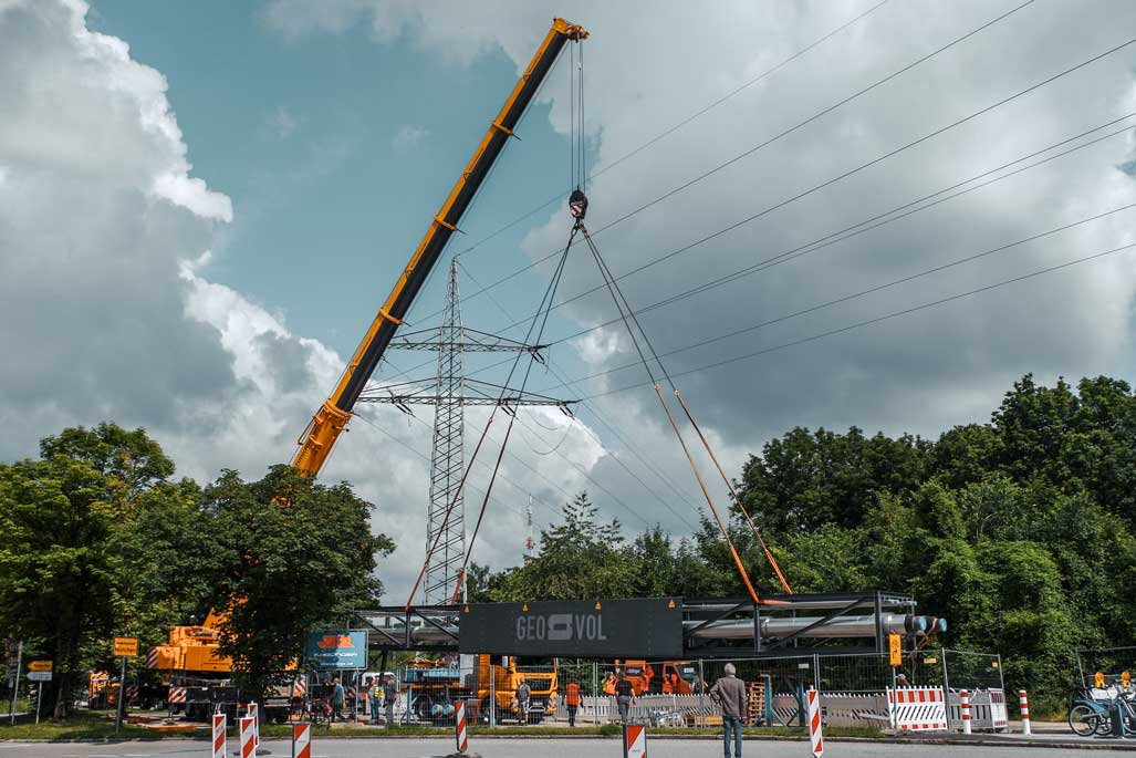 Fernwärmenetz und Glasfasersystem