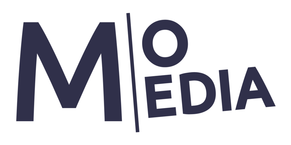 MoMEDIA-Logo in dunkelblauer Schrift auf transparentem Hintergrund