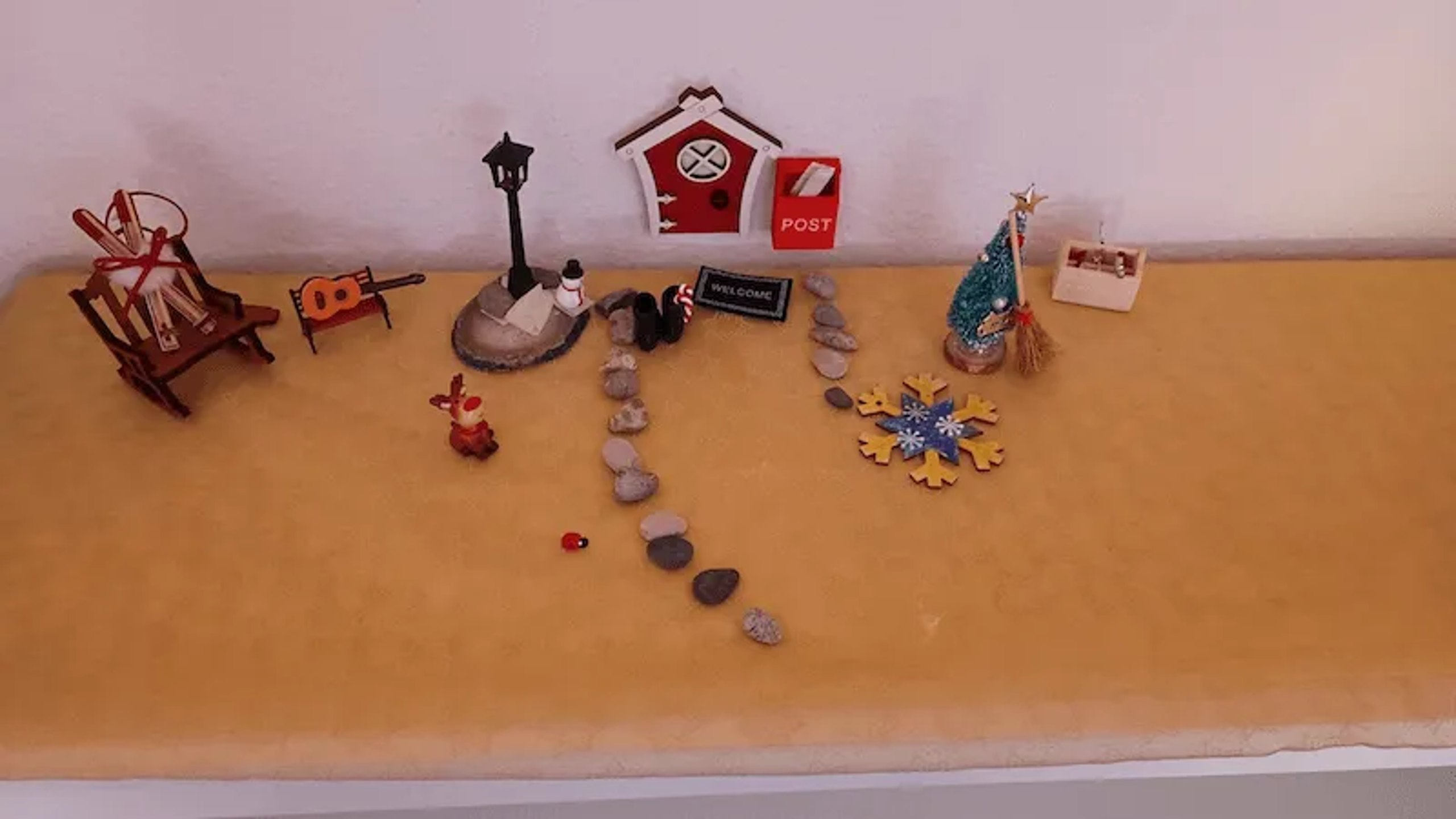 Gebastelter Weihnachtswichtel als Adventsdeko