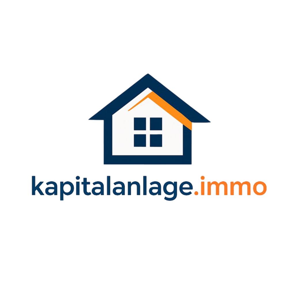 Blaues Haussymbol mit orangefarbenem Dach und Text "kapitalanlage.immo" in Blau und Orange.