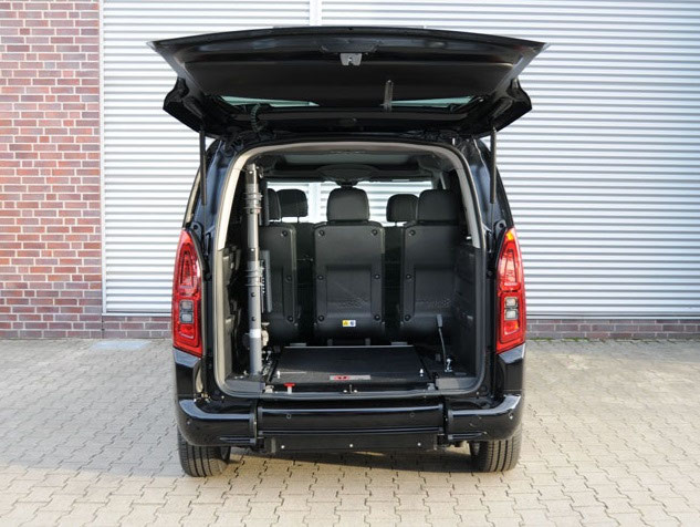 Citroën Berlingo mit Heckausschnitt – Bild 6