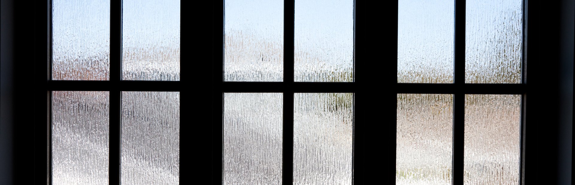 How to Choose Privacy Windows for Your California Home