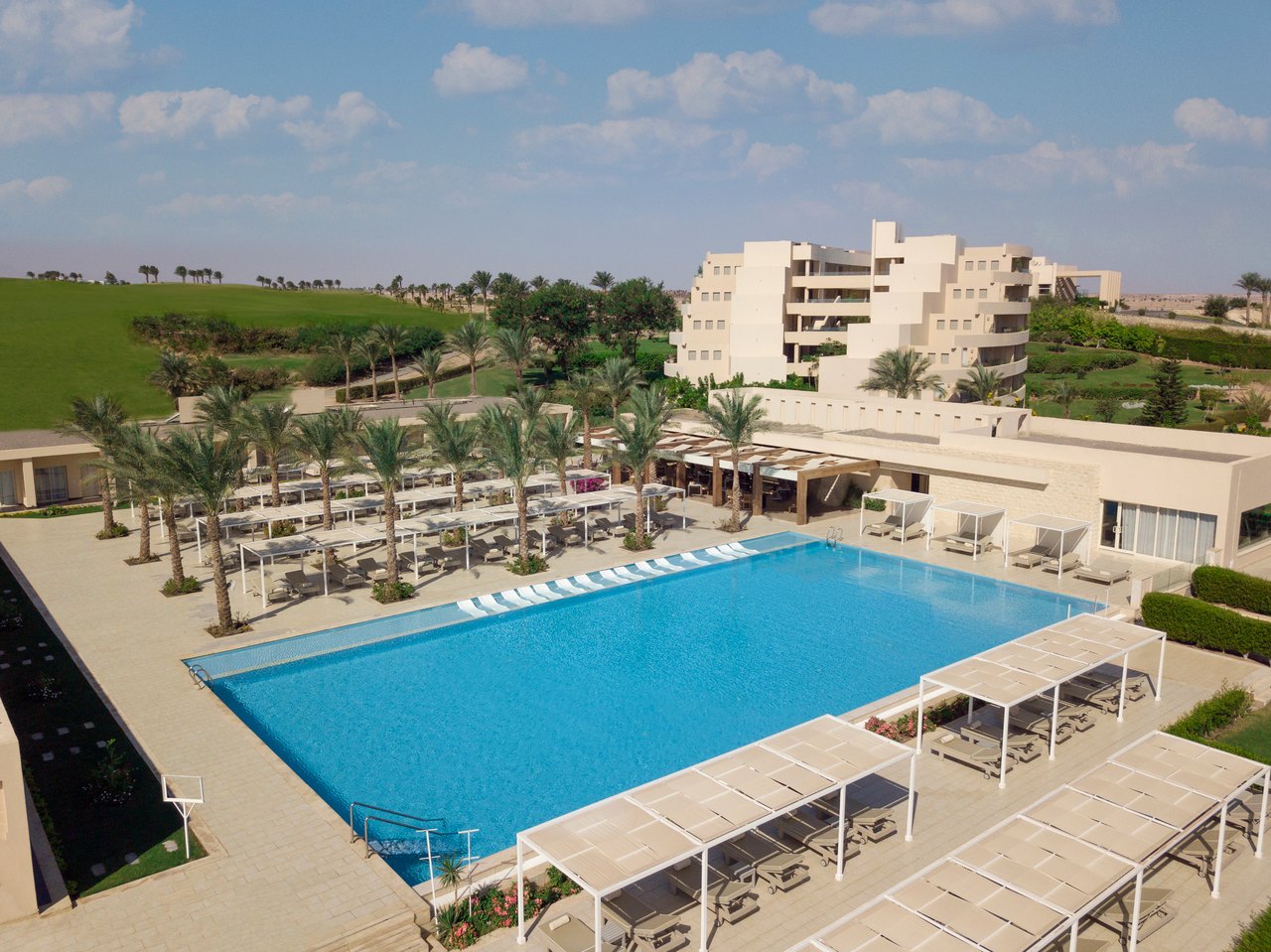 Steigenberger Makadi – Pool mit Golfblick