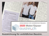 Zwei Männer lächeln vor einem Zeitungstext mit der Überschrift "Auszeichnung für vorbildlichen Bausinn" und dem Logo "2020 Bausinn.ch".