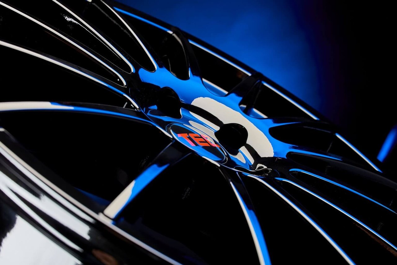 TEC Speedwheels Alufelge zur Veranschaulichung von Größe und Design