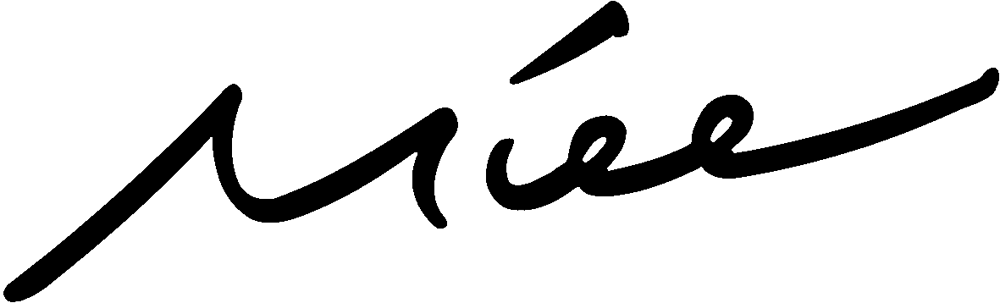 Einfarbige, rechteckige schwarze Fläche.