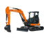 Oranger Hitachi ZX55U Minibagger auf Kettenfahrwerk, Schaufel am Boden.