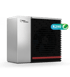 Alpha Innotec Luft-Wasser-Wärmepumpe mit R290 Kältemittel-Logo vor schwarzem Hintergrund.