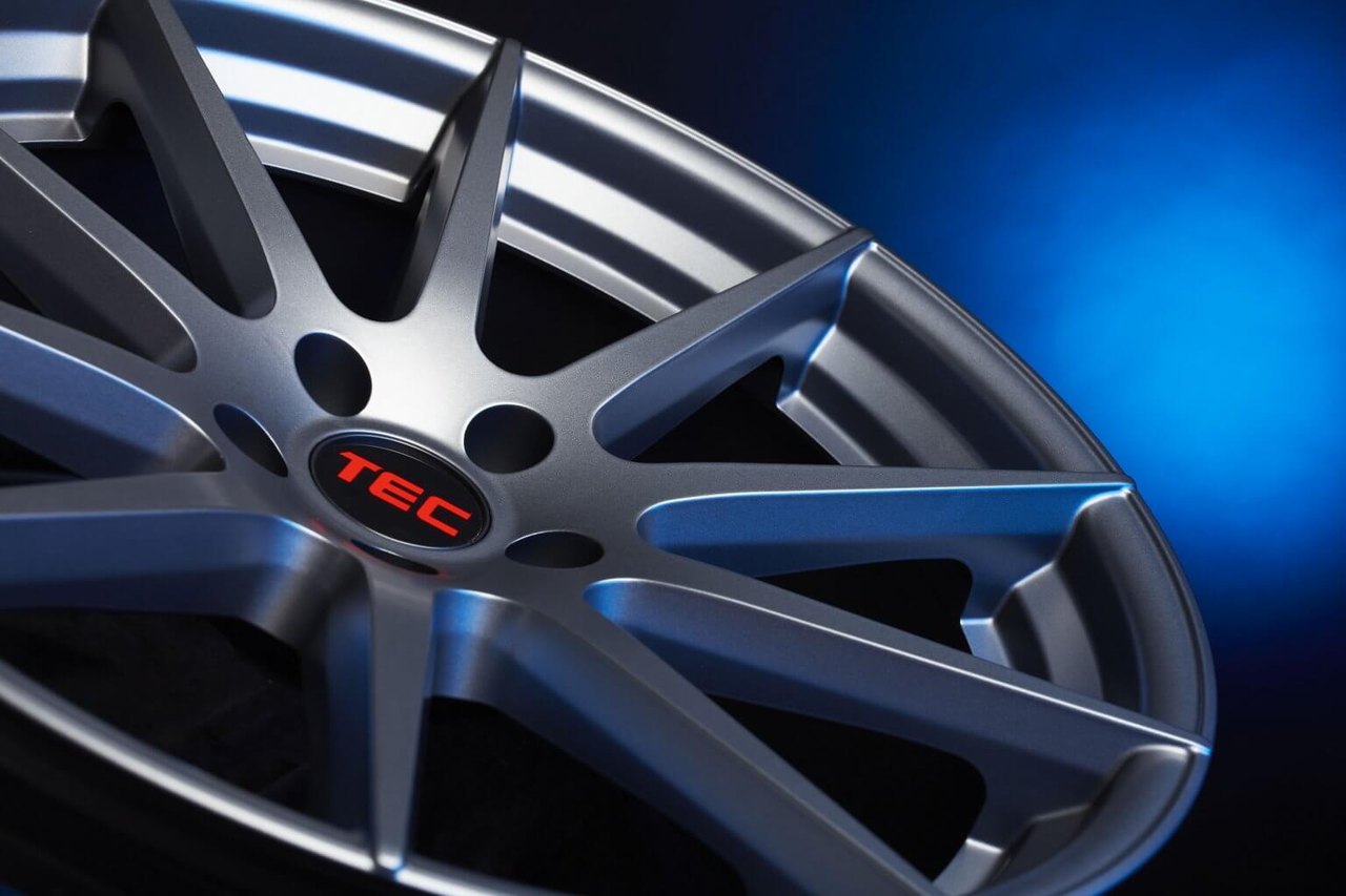 Lightweight Flowforged TEC Speedwheels alloy wheel with an open spoke design