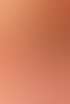 Orange Schublade mit schwarzem Zahlenschloss, daneben eine weitere offene Schublade.