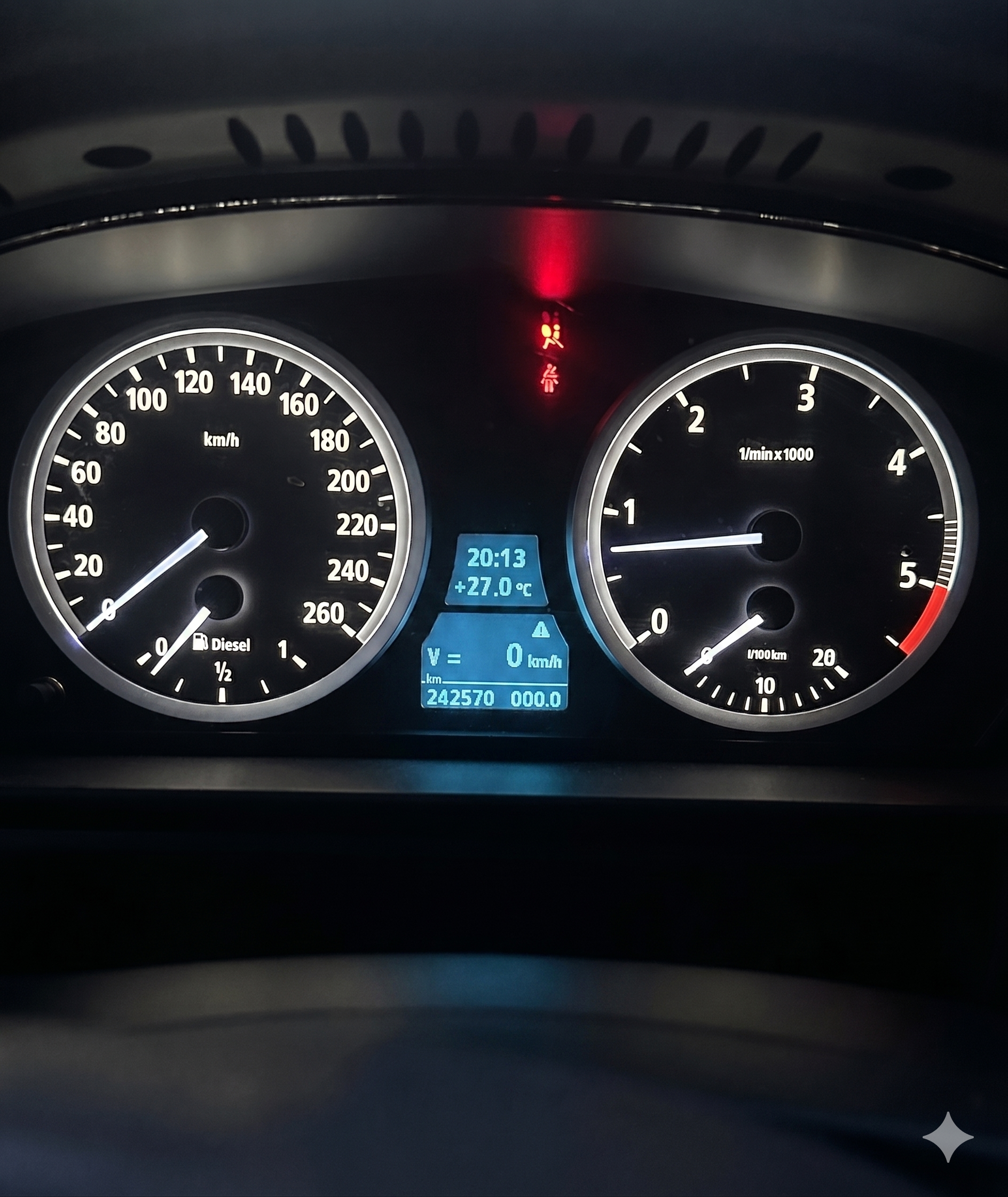 BMW E60 Weiße Nadeln Mit Display
