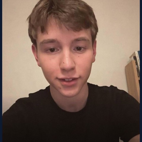 Jonas, 18