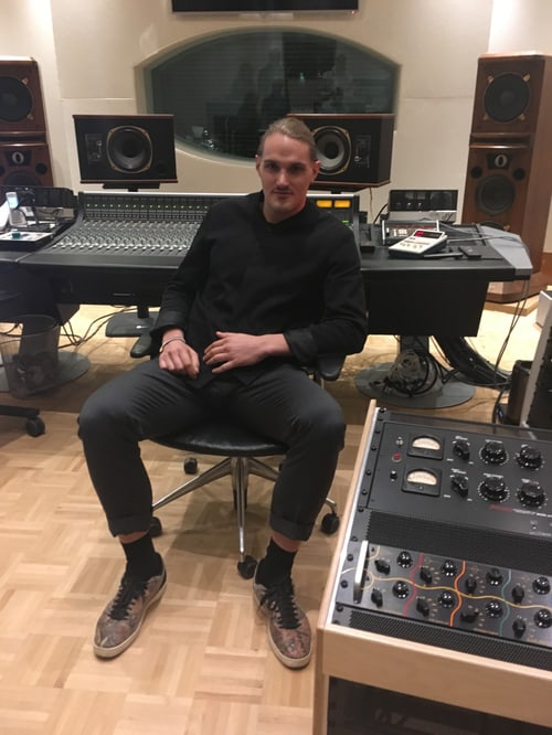 Max Driesner im Musikstudio