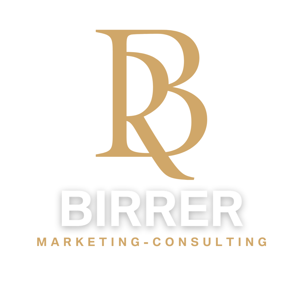 Logo: Goldene, verschlungene Initialen "RB" über "BIRRER MARKETING-CONSULTING" in Weiß und Braun auf Grün.