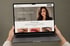 Laptop zeigt Website für Permanent Make-up mit Slogan „Natürlich schön“ und Beispielen für Augenbrauen und Lippen.