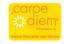 Logo "carpe diem" München e.V. mit einer weißen Gänseblümchenblüte und dem Slogan "Kleine Momente des Glücks".