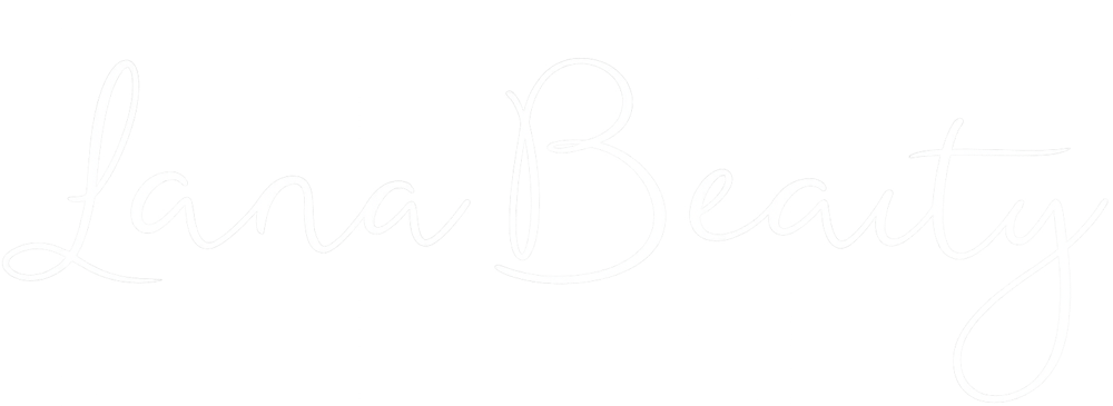 Weißer Schriftzug Lana Beauty in einer eleganten Schreibschrift.