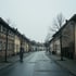 Wohnstraße mit Einfamilienhäusern in Hessen
