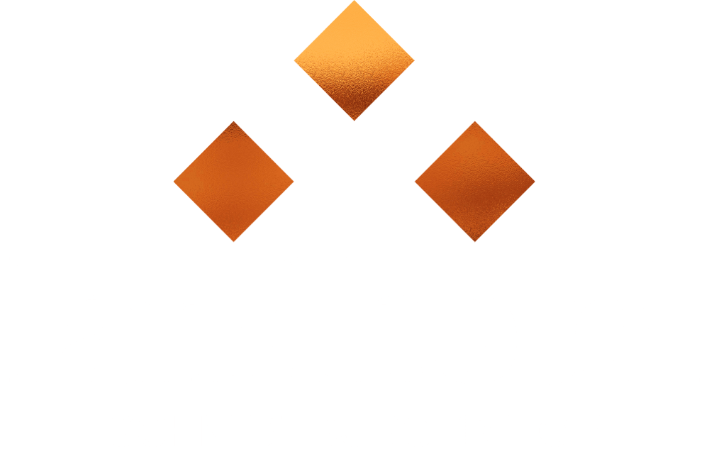 Logo des Landhotel Schmidtburger Hof mit drei goldenen Rauten auf schwarzem Hintergrund.