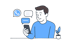 Ein lächelnder Mann schaut auf sein Smartphone, daneben sind Sprechblasen und das WhatsApp-Logo zu sehen.
