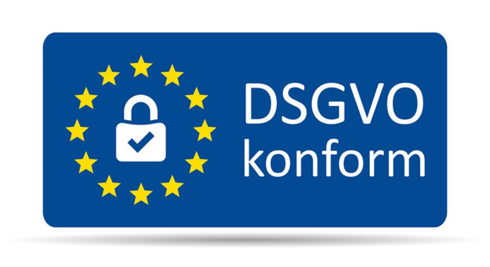 Blaues Rechteck mit 12 goldenen Sternen, einem weißen Vorhängeschloss mit Haken und dem Text „DSGVO konform“.