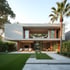 Modernes Einfamilienhaus mit Homeoffice-Bereich und Garten, klare Linien und offene Architektur