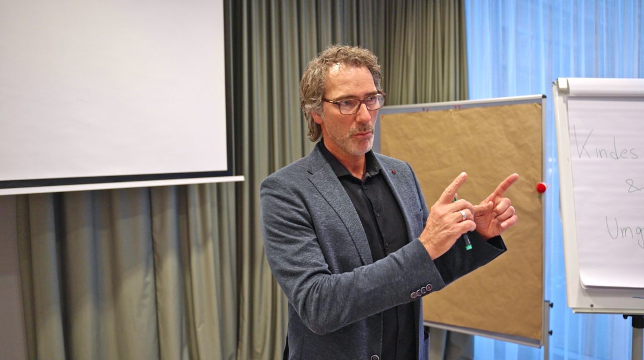 Dr. Stefan Rücker erklärt