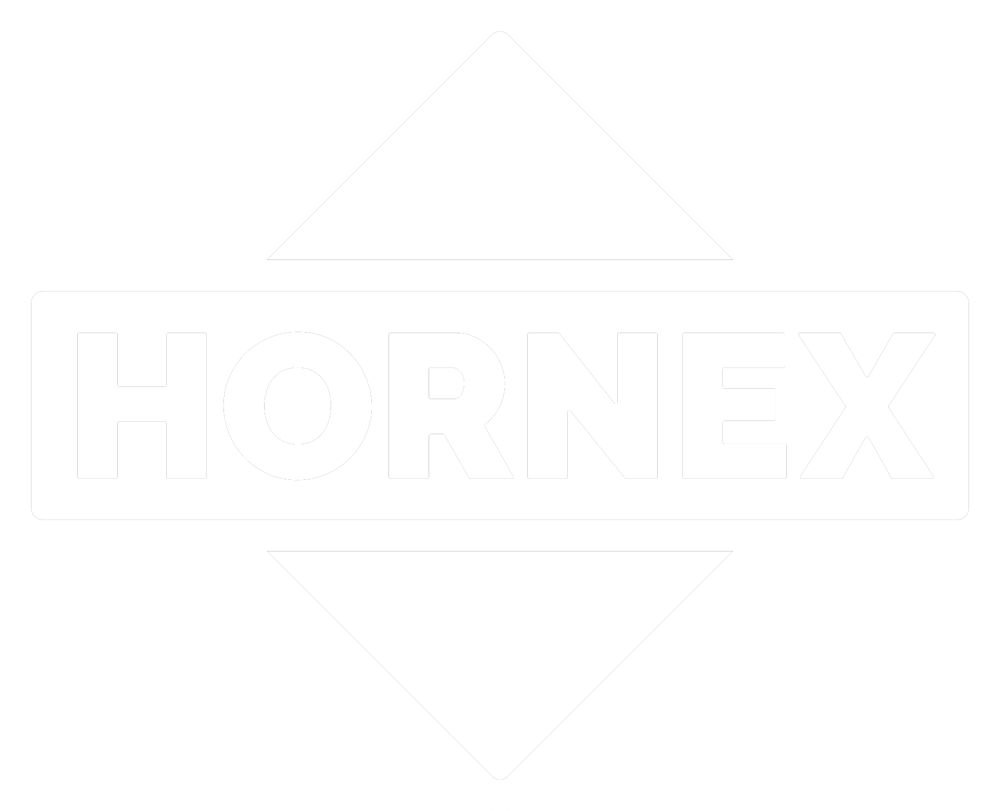 Weißer "HORNEX"-Schriftzug in einem horizontalen Rechteck, das von einer Raute auf grünem Hintergrund umrahmt wird.
