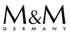M&M Germany Logo mit schwarzen Buchstaben auf dunkelgrünem Hintergrund.