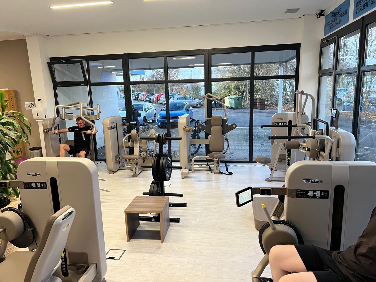 Shinto Fitnessstudio Dormagen – Krafttraining und Gesundheitstraining