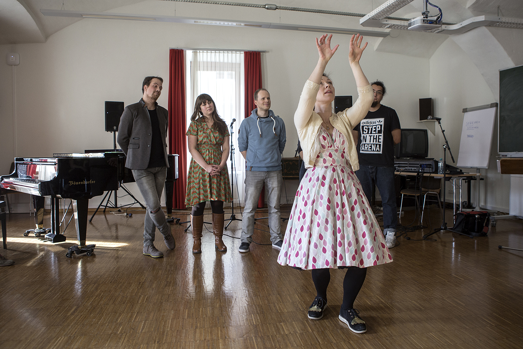 Participants following The Real Group as passive listeners in the workshop at the Reiterkaserne, Voices of Spirit 2017, Graz