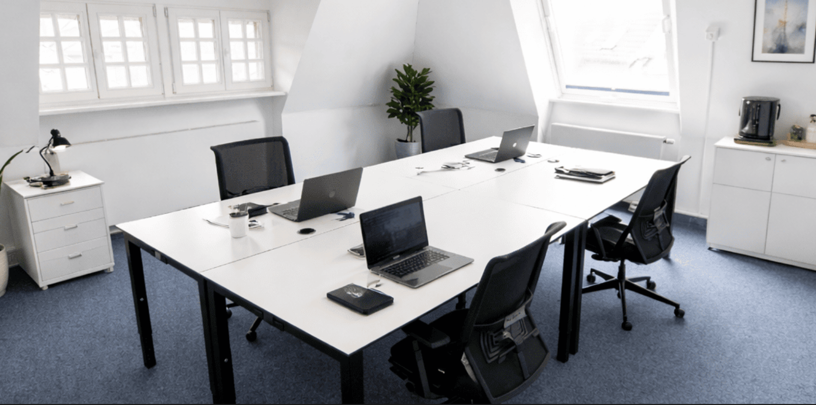 Arbeitsplatz im B\u00fcro Rheine