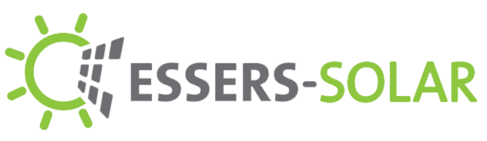 Logo "ESSERS-SOLAR" mit stilisiertem grünen C und Sonnenstrahlen, kombiniert mit grauen Solarpanel-Quadraten.