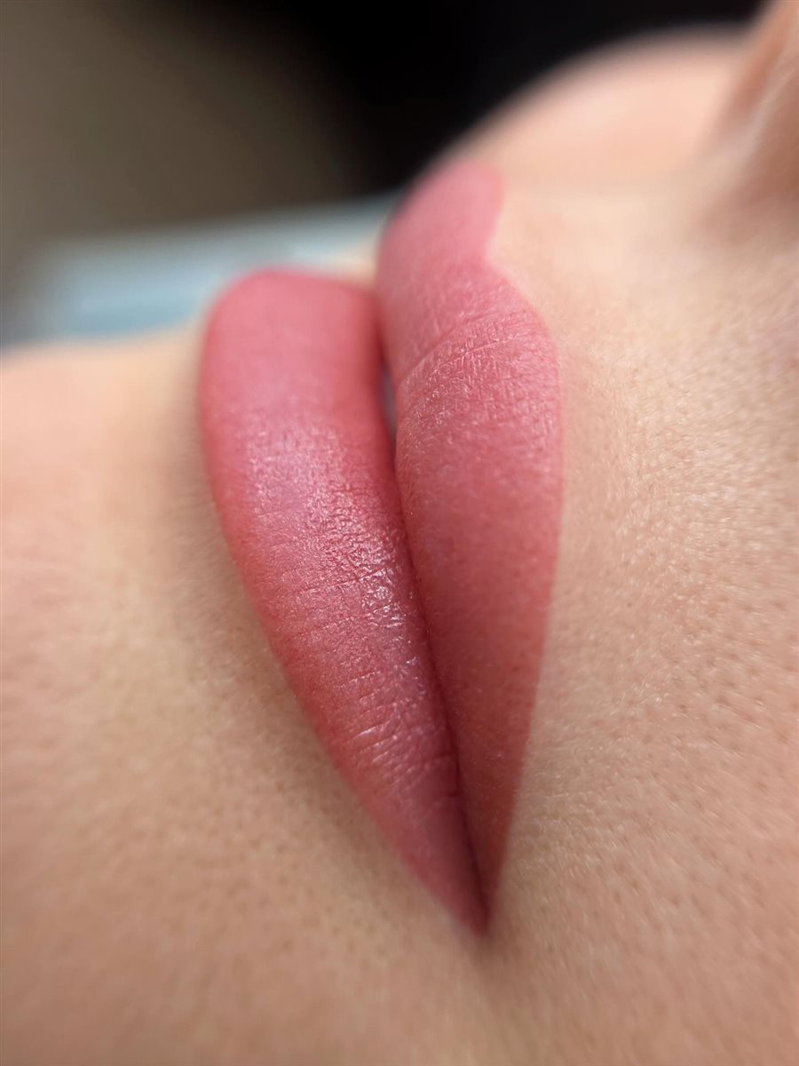 Originalaufnahme einer Lippenpigmentierung von Sara Pavo, weitere Detailansicht