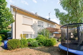Verkaufte Immobilie: Gepflegtes modernisiertes Zweifamilienhaus mit ausgebautem DG: EG vermietet, OG/DG frei in Heilbronn