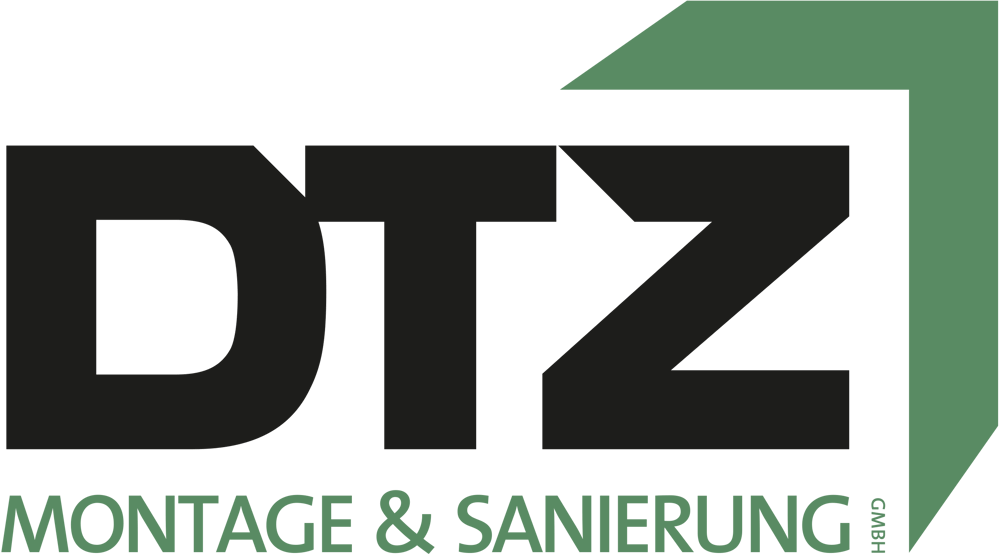 Logo der DTZ Montage & Sanierung GmbH mit grauem Schriftzug und grünem Winkel auf schwarzem Grund.