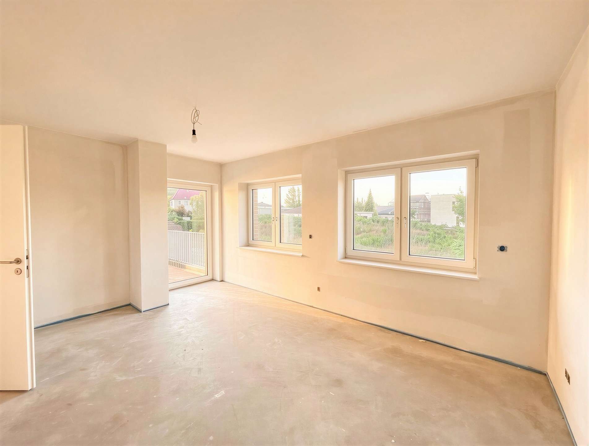 Schlafzimmer mit Balkon