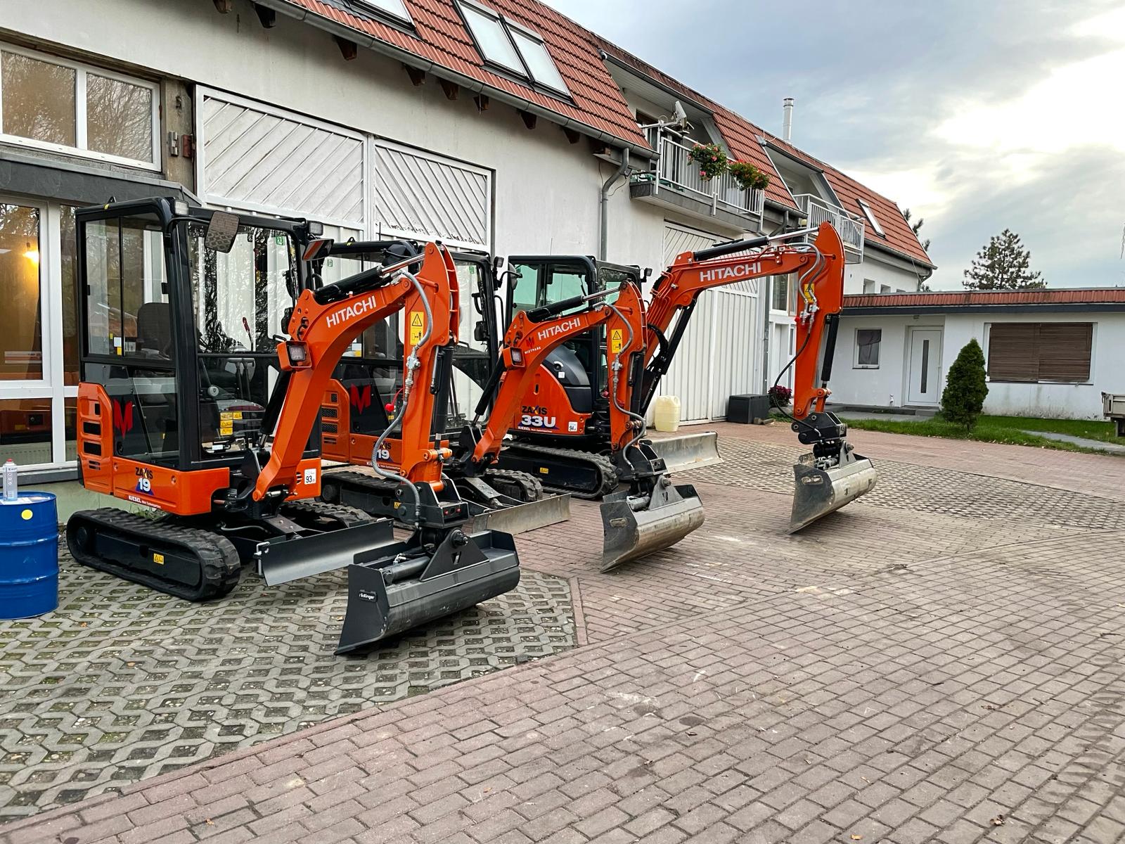 Gemieteter Bagger auf einer Baustelle in Brandenburg