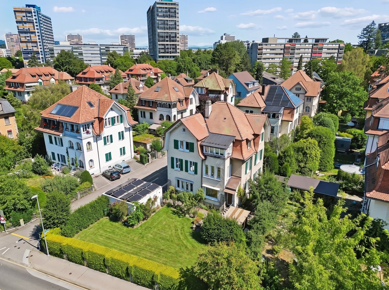 Dreifamilienhaus für Wohnen, Vermieten und neue Ideen