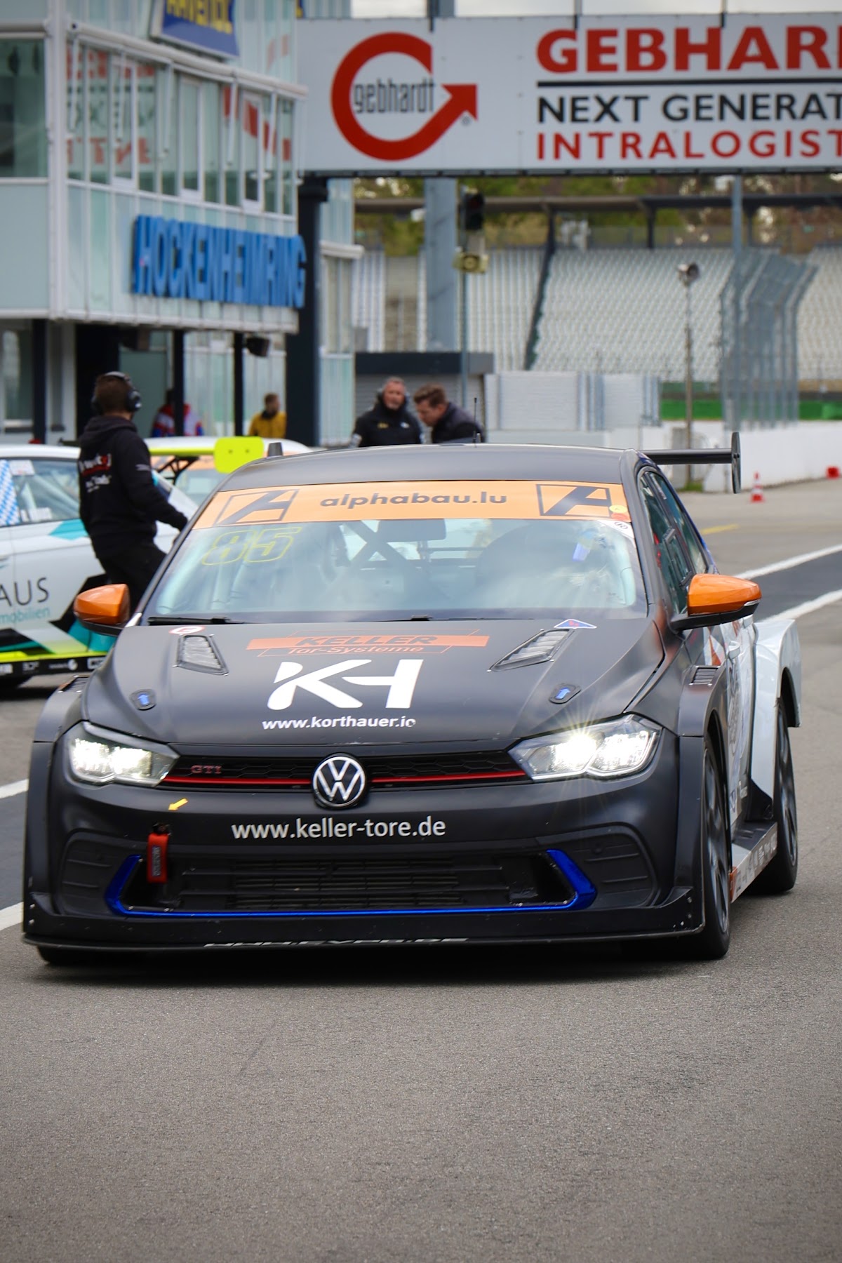 Der Polo in der Boxengasse