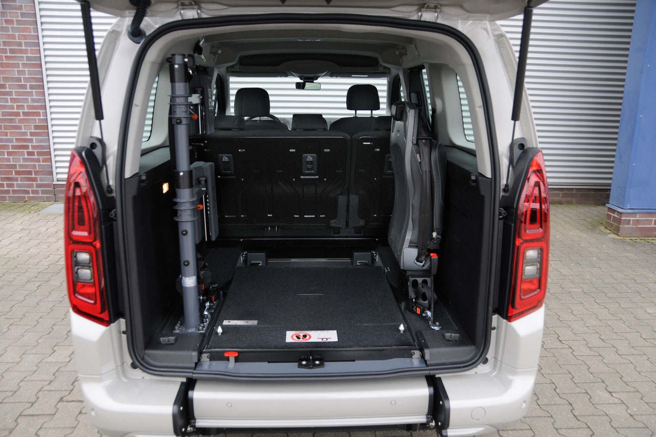Toyota Proace City mit Heckausschnitt – Bild 6