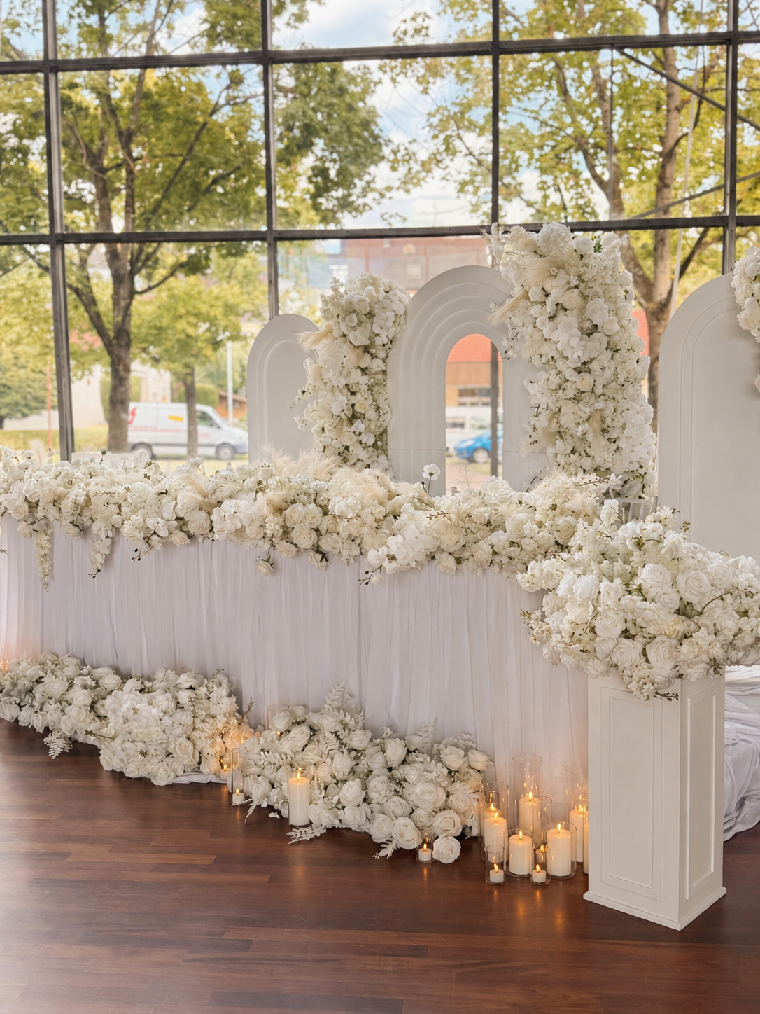 Backdrop und Traubogen für Hochzeit und Event mieten