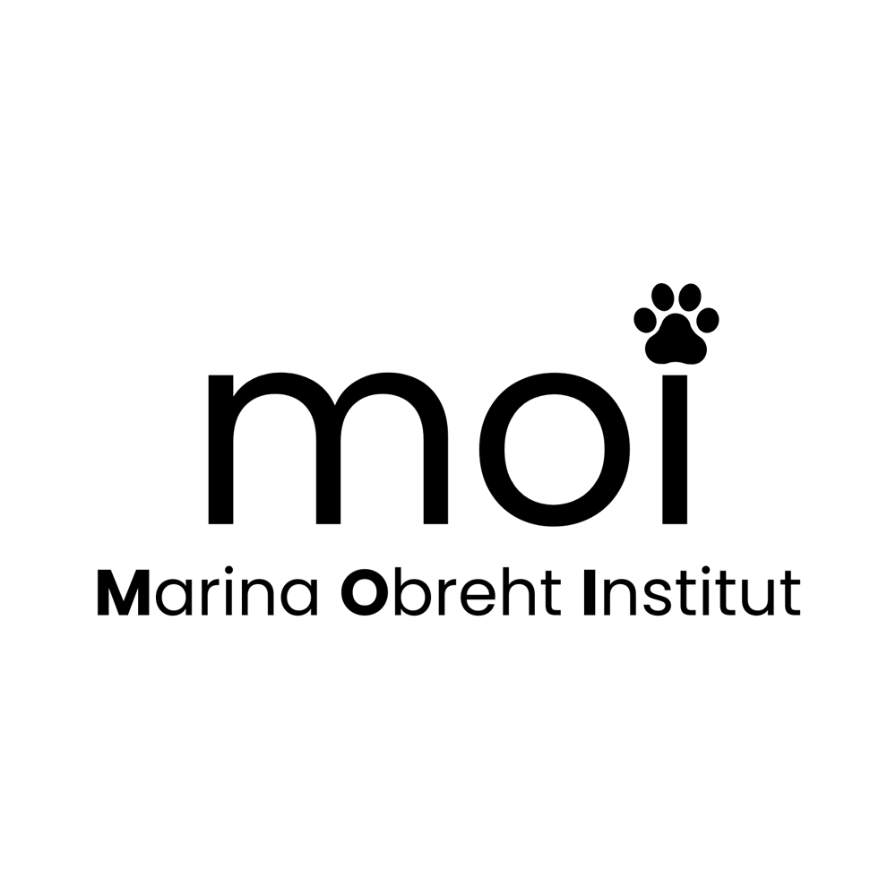 Schwarzes Logo mit „moi“ und Pfotenabdruck, darunter „Marina Obreht Institut“ auf dunkelgrünem Hintergrund.