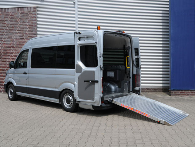 MAN TGE mit Heckabsenkung und Auffahrrampe – Bild 1