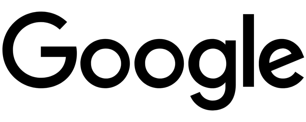 Google-Logo in schwarzer Schrift auf weißem Hintergrund.
