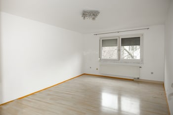 Verkaufte Immobilie: Leerstehende 3-Zimmer-Wohnung inklusive Garage im Zentrum Heilbronns