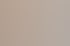 Heller Innenraum mit beige gestrichener Wand neben zwei Fenstern